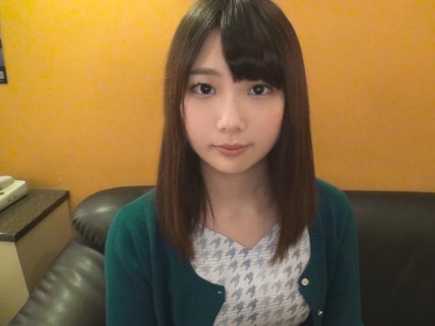 【女子大生】ホテル性交！ハメ撮りえっち♡22歳の若いおまんこにぶち込みっ♪ぷるぷる揺れる微乳！