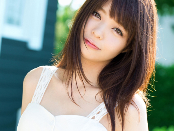 【美少女】ちっぱいでスレンダーな絶対的美少女と濃厚セックス！！！恥ずかしげもなくカメラの前でイキまくってます！！！
