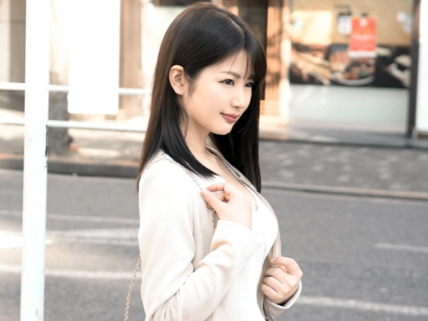 【中出し】キレイな桃尻が魅力的な美女と濃密セックス！カラダを絡ませ重ね合い濃厚精子を膣内射精！