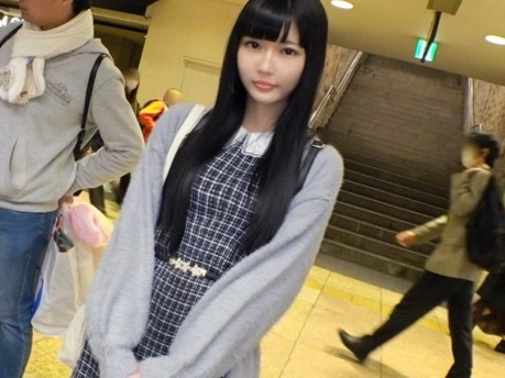 【素人×ナンパ】黒髪ロングの地下アイドルをホテルに連れ込みセックス！やっぱり枕をやってるんだなあ