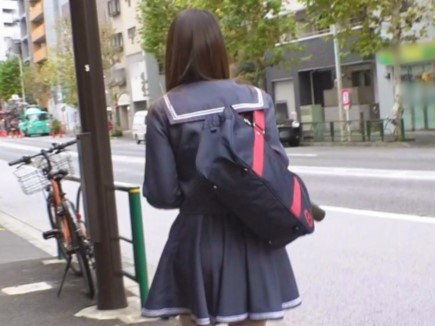 【素人】制服姿のかわいい女の子は絶頂を知りたい…電マ＆バイブで膣穴濡らして悶えまくりの追撃ピストン…♡