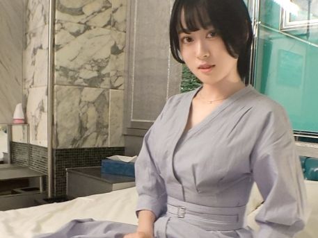 【素人】ウブすぎる女子が人生で2本めの肉棒を迎え入れる！キツマン膣穴味わえる立場が羨ましい！！