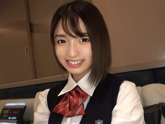 【制服美少女の裏バイト】『お金が欲しいの…』無垢な女子校生がオジサンと危険なハメ撮り体験！カメラの前で恥じらいながらも感じちゃう姿がたまらない！最後は可愛いお顔にザーメンぶっかけで大満足！♡