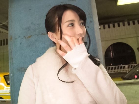 【素人】『おちんちんっ…硬いですねっ…♡』S級美人な受付嬢にフェラさせて濡れまくりのパイパンに生挿入！