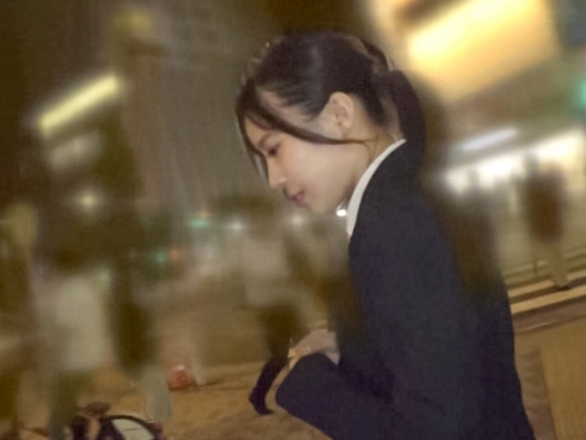 【スーツ女子の秘密】『やだっ…』無毛ツルツルおま○こを電マ＆手マンで責められ、スーツ姿の清楚な女の子がアソコを濡らす！ナンパ即ハメで本気汁垂れ流し！♡