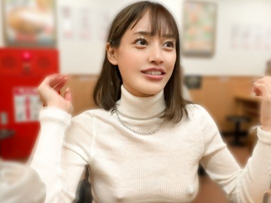 【乳首透け透けJDの痴女散歩】『見られて興奮しちゃう♡』ド変態女子大生が街中で乳首ビンビン！オモチャで弄られ騎乗位パコりまくり！変態プレイが止まらない！