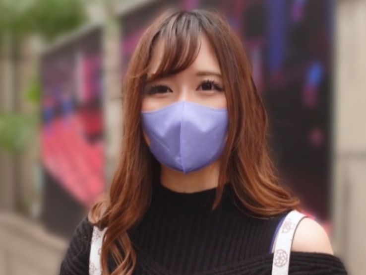 【27歳人妻の淫らな本性】むっちりボディのゆるふわ美人妻、カメラの前で本気の喘ぎ声！チンポで奥まで突かれて、中イキ連発の淫乱っぷりがヤバい！！