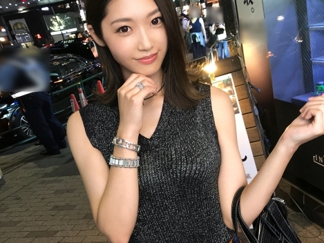 【騎乗位美痴女】華奢な美人お姉さんが男根に跨り、激しく腰を振りまくる！おマンコを激しく貫かれ、感じまくる姿はエロすぎて勃起必至！♡ 悶える表情と喘ぎ声がたまらない！