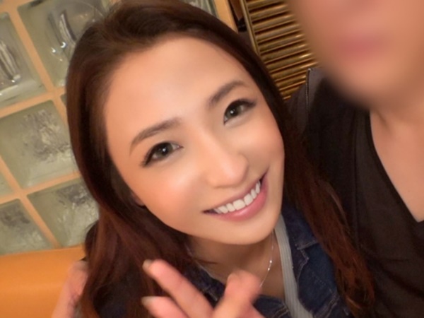 【スレンダーお姉さんの危険な流出】『彼氏にしか見せないハズだったのに…』興味本位で撮ったイチャラブハメ撮りがまさかの拡散！彼チンポで喘ぎまくる姿がネットで大人気に！ｗ