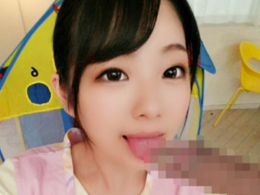 【制服美少女の秘密】『もう…ダメ…』純粋無垢なJKが放課後の教室でセクシーな水着に着替えさせられ、ドキドキのフェラチオ体験♡制服のボタンが弾け飛ぶほどのエロティックなひと時！