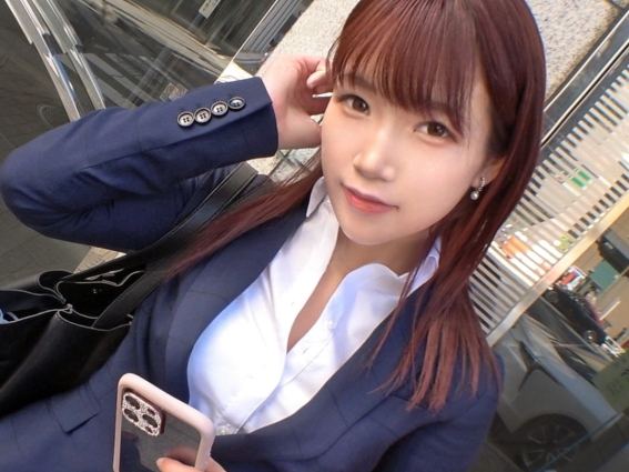 【美乳OL】保険のセールスレディ！この言葉を聞いただけで勃起する私はビョーキでしょうか？wでも彼女相当エロくて大興奮！