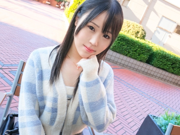 【ウブなパイパン娘の初々しい反応】『ダメ…敏感なの…』童顔でツルツルマンコの女の子を手マンで責めまくり！濡れだすおマンコに大興奮の絶頂セックス！！