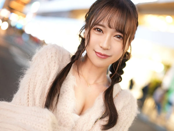 【居酒屋バイトの裏顔】『私、もっと感じたい…』スレンダーお姉さんがAVで本能解放！クンニで性欲爆発、スレンダーボディを震わせて乱れまくるエロすぎ素人娘！♡