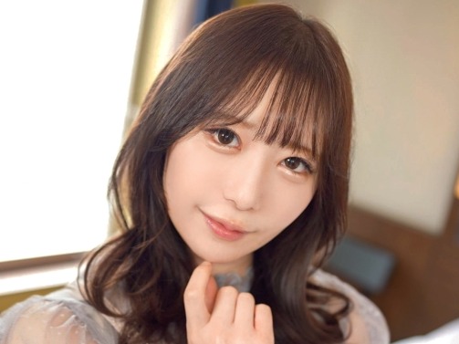 【街で噂の天使ナース】『やだ…気持ちいい…』誰もが振り返る美少女看護師が手マンで大洪水！騎乗位で腰振りまくりイキまくる！美ボディがエロすぎる！♡