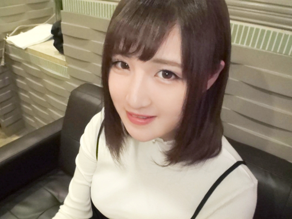 【素人初撮り】『えっ、こんなに気持ちいいんだ…』ネットで釣れたウブな素人娘がカメラの前で大胆に!おまんこグチョグチョ、アヘアヘ喘ぎまくりSEX!!♡