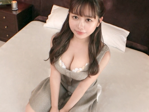 ＜素人＞程よい肉感で色白巨乳でハーフ顔の美少女♫パイパンまんこは手マンとクンニで大洪水の敏感系で絶叫マジ逝き昇天♪