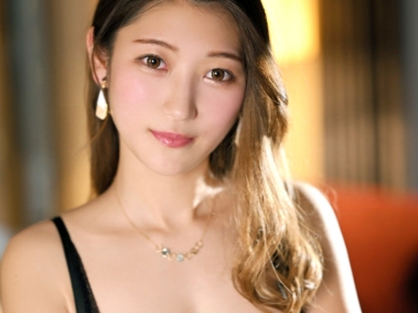 【美乳素人】快楽主義の美人さん！もっともっとエッチで深い世界に到達したい！男根で突かれるたび頭は真っ白！シコいエッチ！